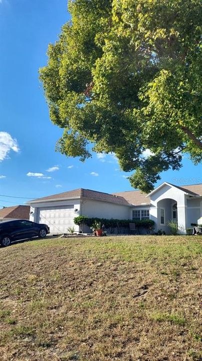 For Sale: $335,000 (3 beds, 2 baths, 1542 Square Feet)