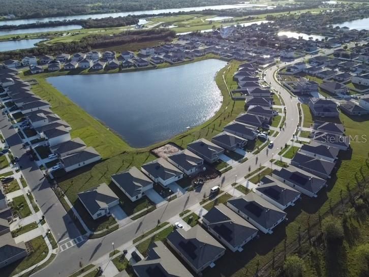 For Rent: $2,200 (4 beds, 2 baths, 1936 Square Feet)