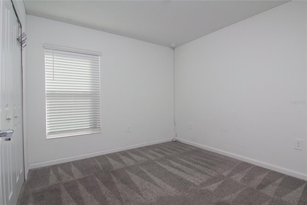 For Rent: $2,200 (4 beds, 2 baths, 1936 Square Feet)