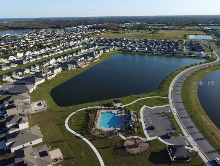 For Rent: $2,200 (4 beds, 2 baths, 1936 Square Feet)