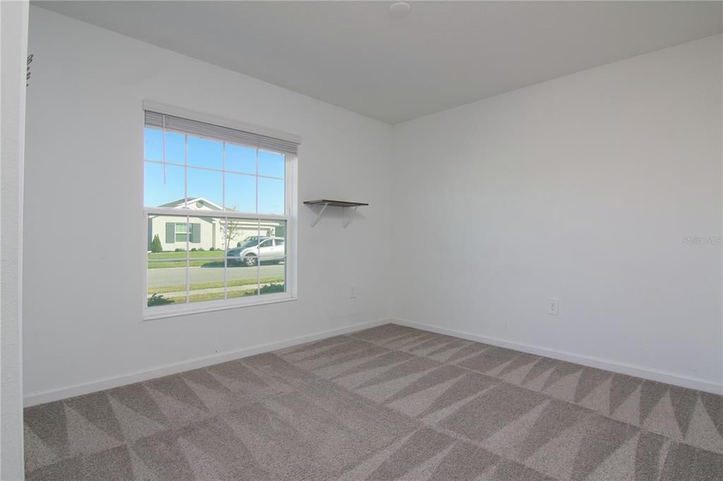 For Rent: $2,200 (4 beds, 2 baths, 1936 Square Feet)