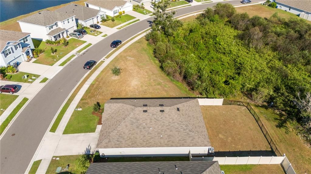 Под контрактом: $325,000 (3 спален, 2 ванн, 1672 Квадратных фут)