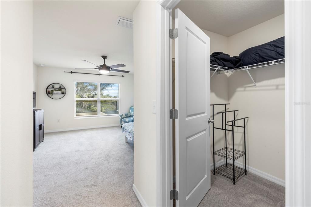 Под контрактом: $325,000 (3 спален, 2 ванн, 1672 Квадратных фут)