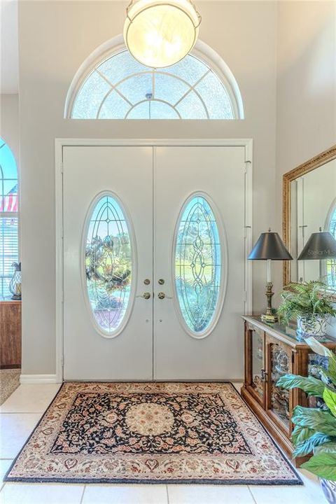 合同活跃: $486,000 (3 贝兹, 2 浴室, 2433 平方英尺)