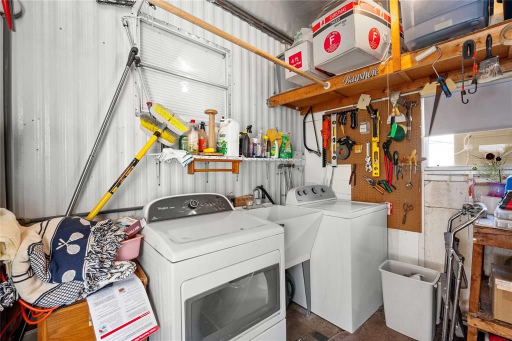 Active With Contract: $140,000 (2 beds, 2 baths, 1160 Square Feet)