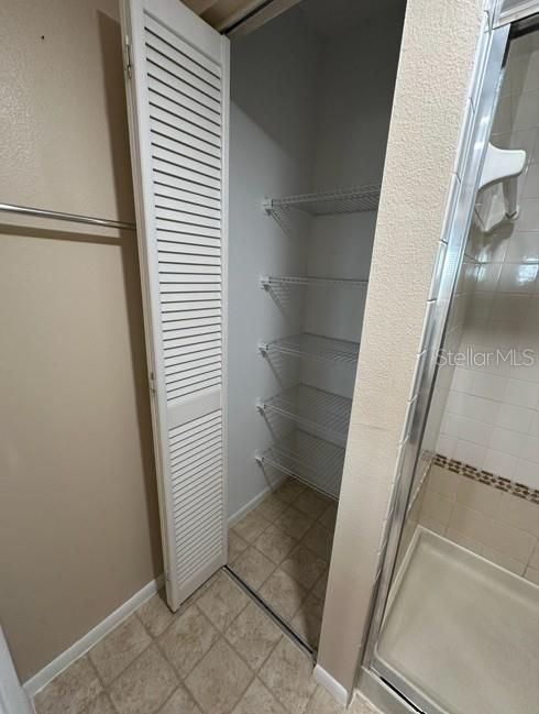 For Sale: $419,000 (2 beds, 2 baths, 1030 Square Feet)