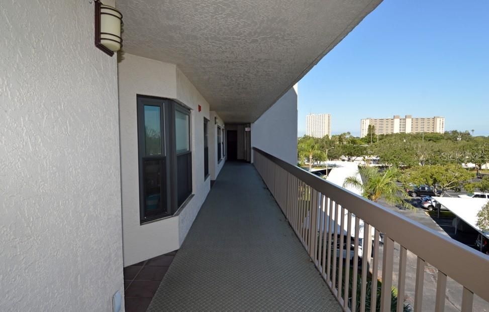 For Sale: $419,000 (2 beds, 2 baths, 1030 Square Feet)