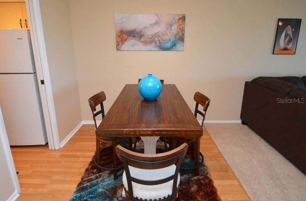 For Sale: $419,000 (2 beds, 2 baths, 1030 Square Feet)