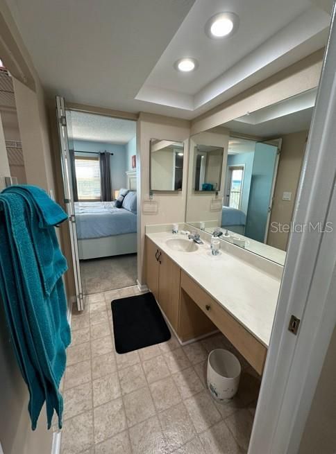 For Sale: $419,000 (2 beds, 2 baths, 1030 Square Feet)