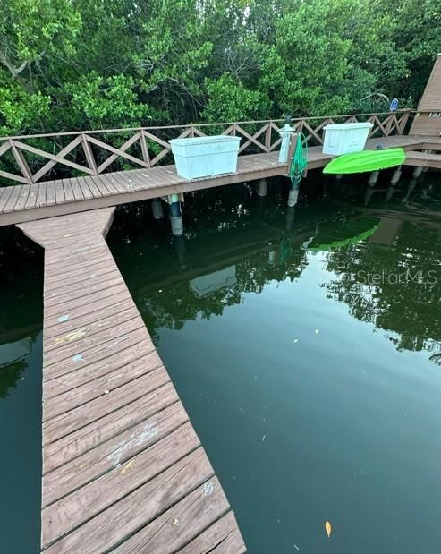 For Sale: $419,000 (2 beds, 2 baths, 1030 Square Feet)