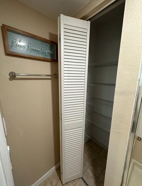 For Sale: $419,000 (2 beds, 2 baths, 1030 Square Feet)