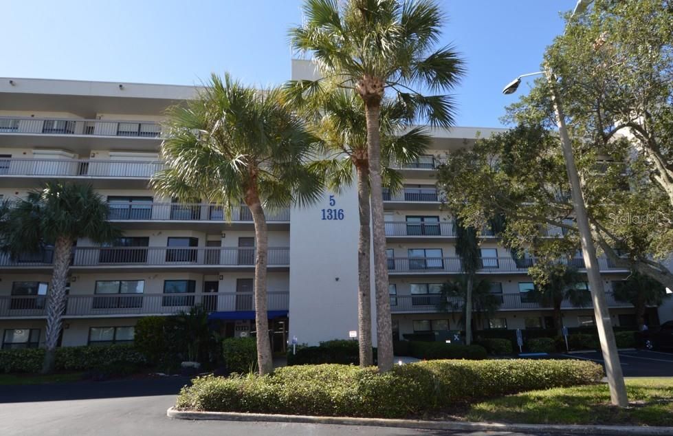 For Sale: $419,000 (2 beds, 2 baths, 1030 Square Feet)