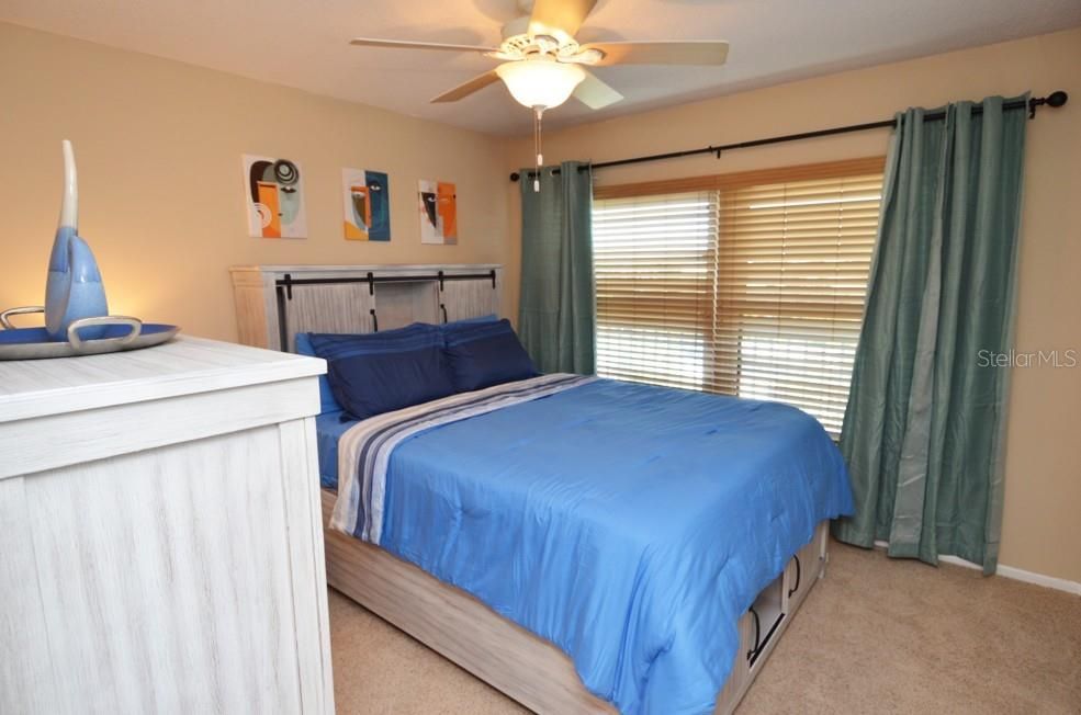 For Sale: $419,000 (2 beds, 2 baths, 1030 Square Feet)