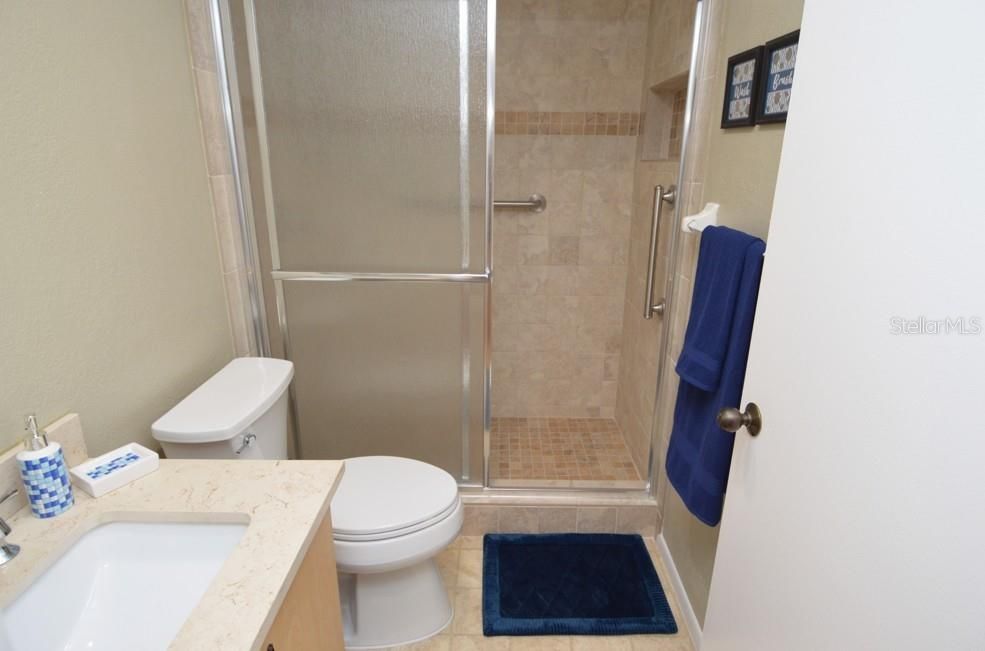 For Sale: $419,000 (2 beds, 2 baths, 1030 Square Feet)