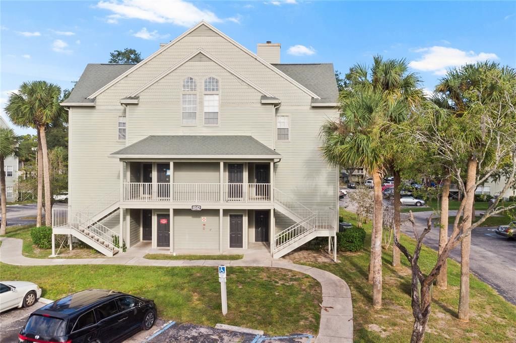 For Rent: $1,650 (2 beds, 2 baths, 943 Square Feet)