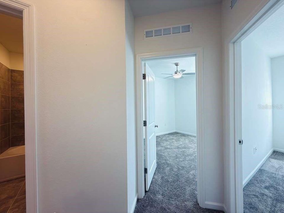 For Rent: $1,950 (3 beds, 2 baths, 1689 Square Feet)