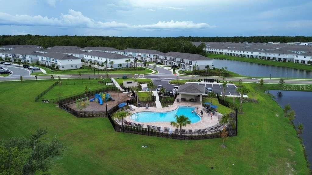 For Rent: $1,950 (3 beds, 2 baths, 1689 Square Feet)