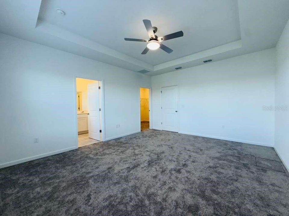 For Rent: $1,950 (3 beds, 2 baths, 1689 Square Feet)