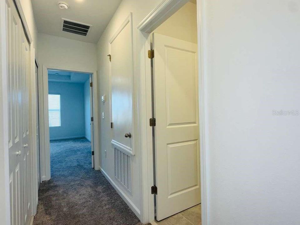 For Rent: $1,950 (3 beds, 2 baths, 1689 Square Feet)