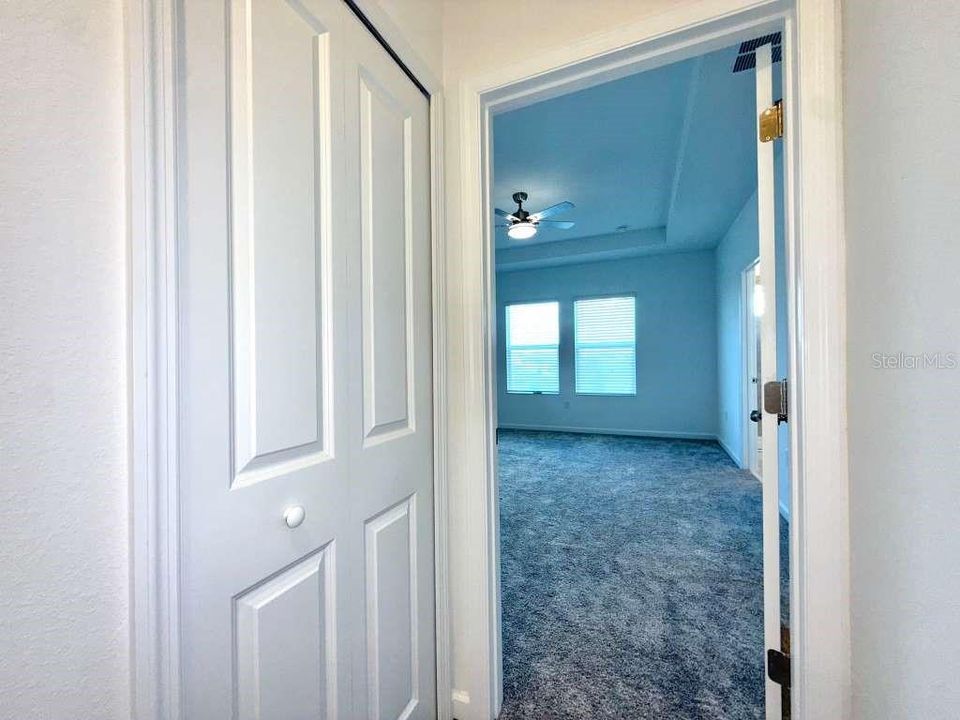 For Rent: $1,950 (3 beds, 2 baths, 1689 Square Feet)