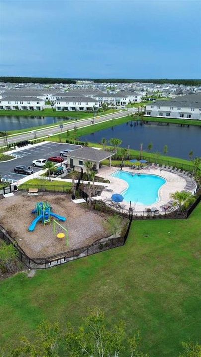 For Rent: $1,950 (3 beds, 2 baths, 1689 Square Feet)