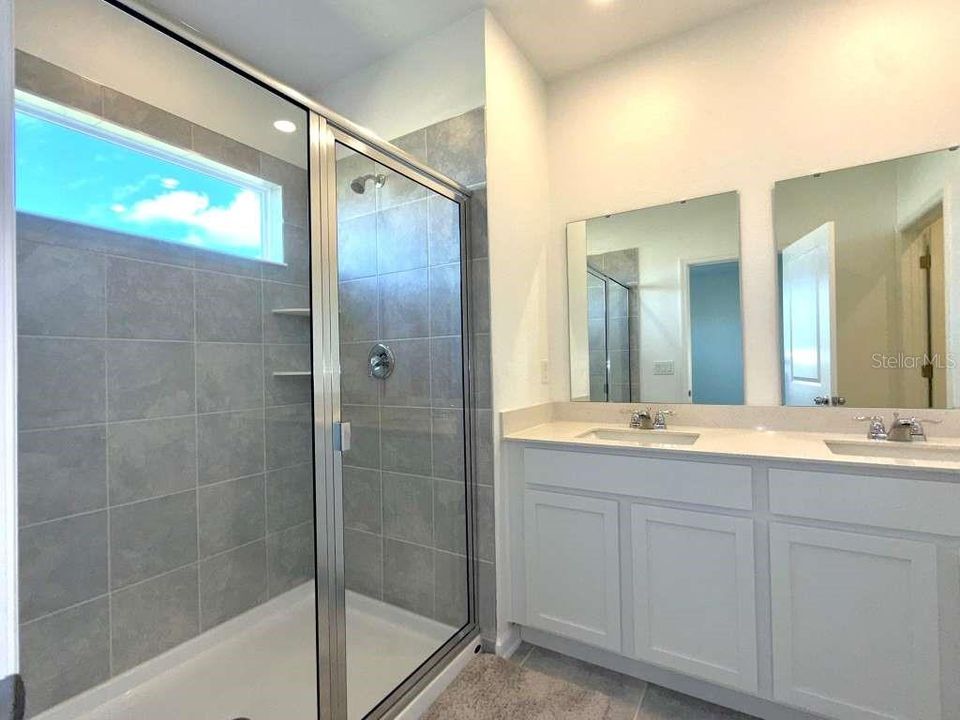 For Rent: $1,950 (3 beds, 2 baths, 1689 Square Feet)