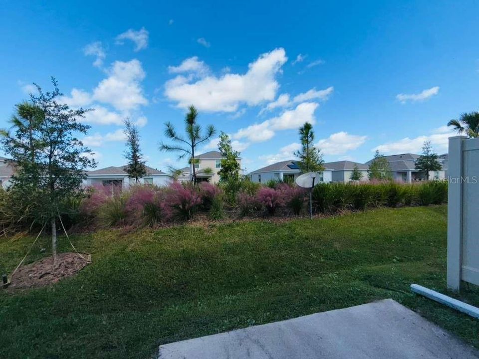 For Rent: $1,950 (3 beds, 2 baths, 1689 Square Feet)