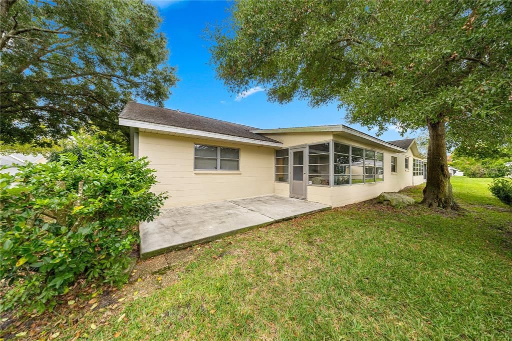 待售: $216,000 (2 贝兹, 2 浴室, 1571 平方英尺)