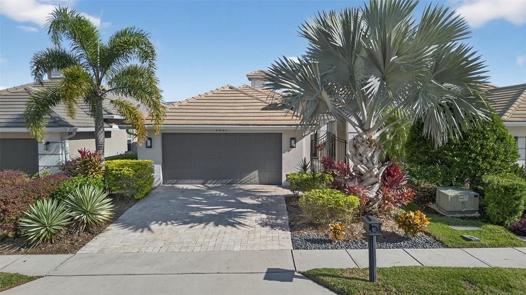 For Sale: $479,000 (3 beds, 2 baths, 1781 Square Feet)