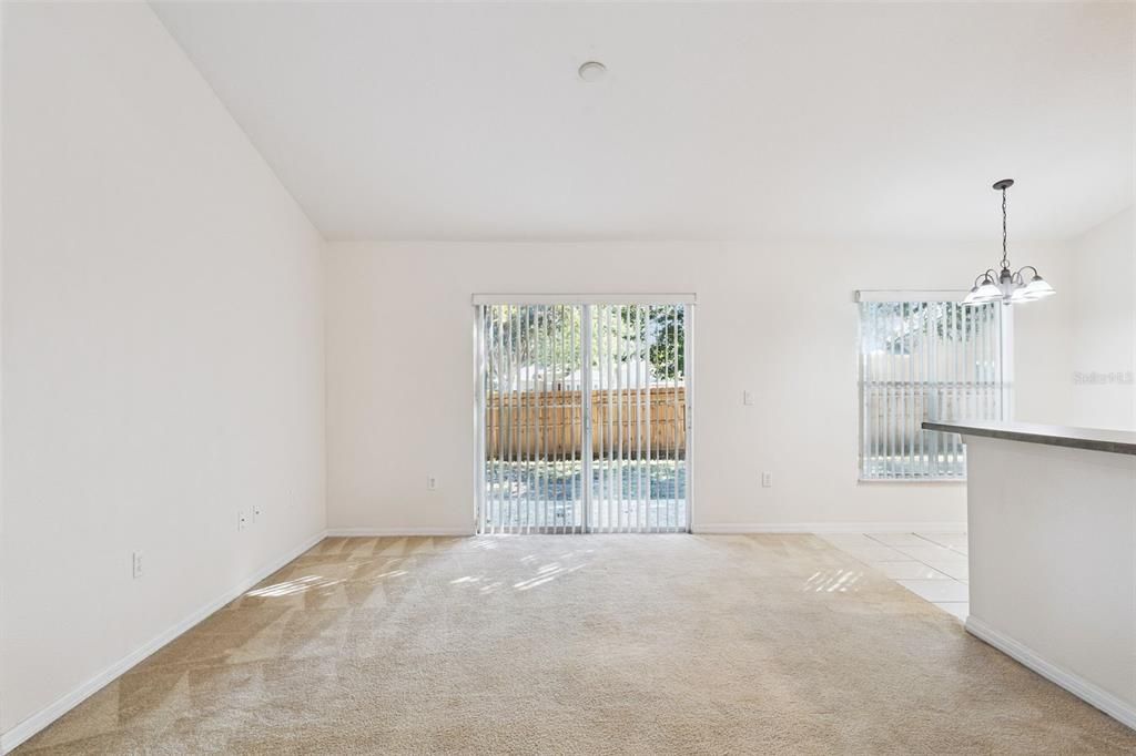 待售: $317,500 (3 贝兹, 2 浴室, 1282 平方英尺)