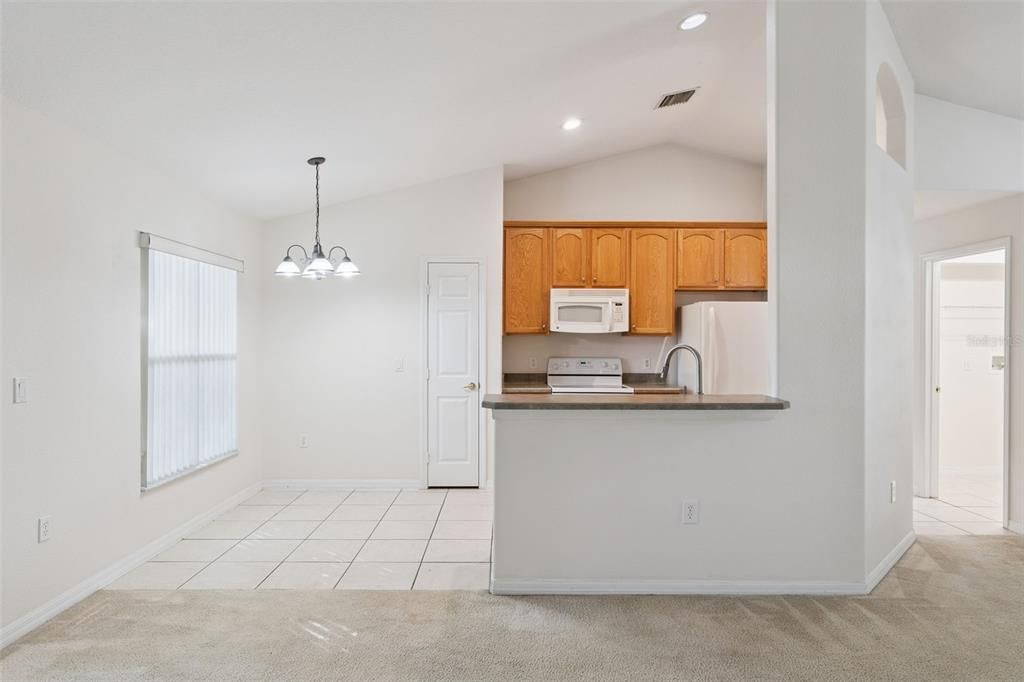 待售: $317,500 (3 贝兹, 2 浴室, 1282 平方英尺)