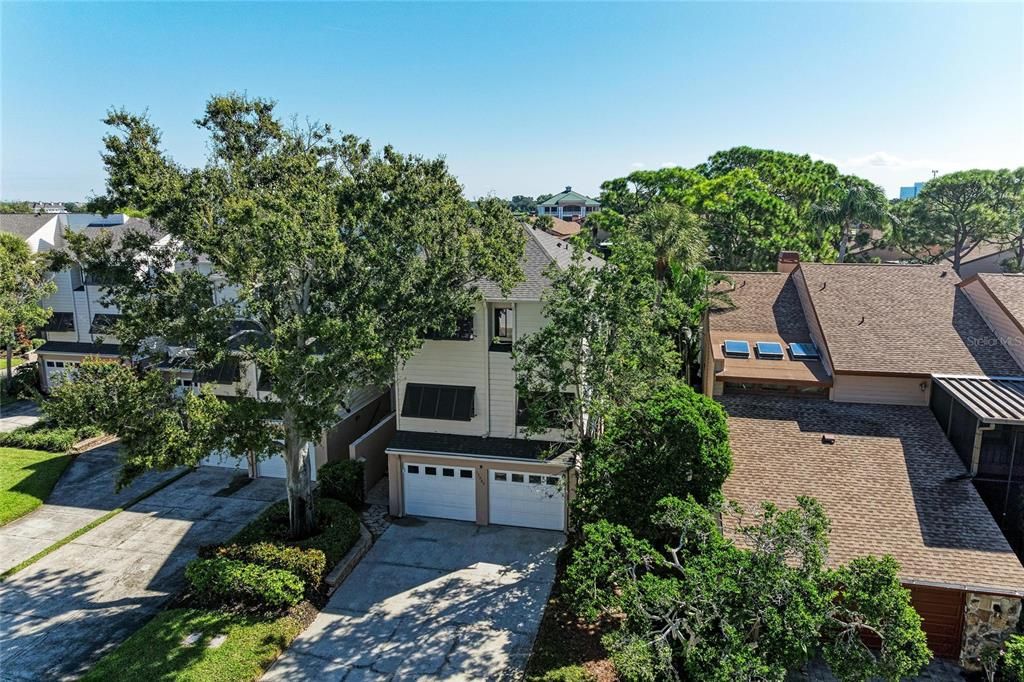 For Sale: $494,900 (3 beds, 3 baths, 2030 Square Feet)