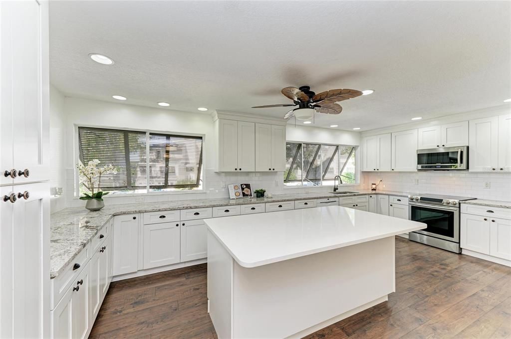 For Sale: $494,900 (3 beds, 3 baths, 2030 Square Feet)