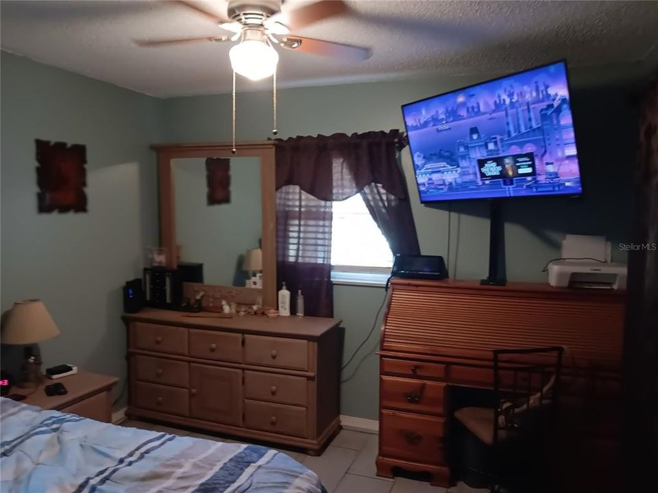 For Sale: $459,000 (2 beds, 2 baths, 1897 Square Feet)