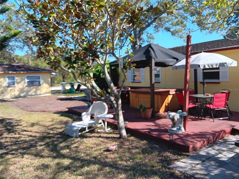 For Sale: $459,000 (2 beds, 2 baths, 1897 Square Feet)