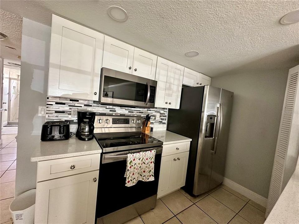 For Rent: $2,000 (3 beds, 2 baths, 1220 Square Feet)