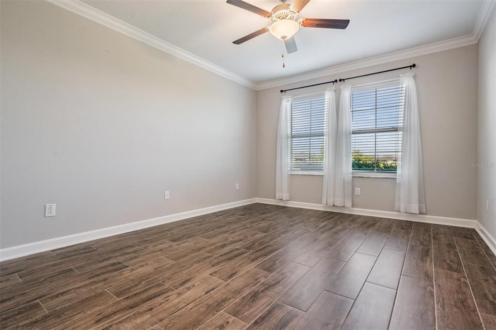 Под контрактом: $280,000 (2 спален, 2 ванн, 1614 Квадратных фут)