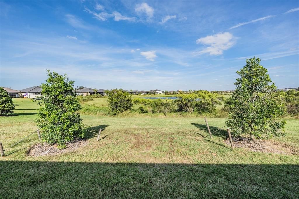 Под контрактом: $280,000 (2 спален, 2 ванн, 1614 Квадратных фут)