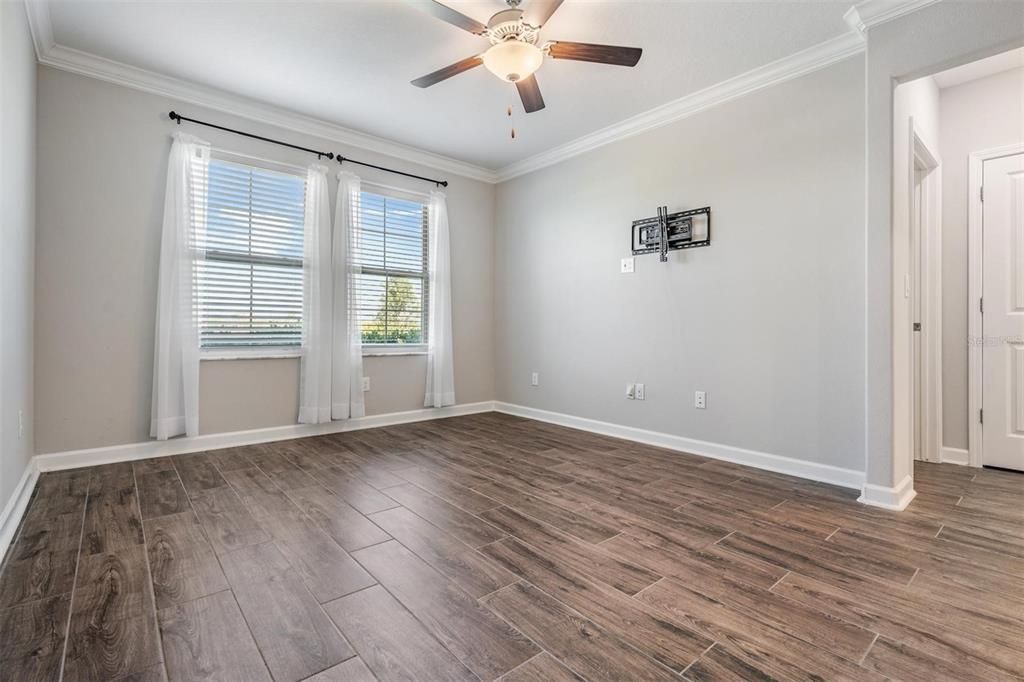 Под контрактом: $280,000 (2 спален, 2 ванн, 1614 Квадратных фут)