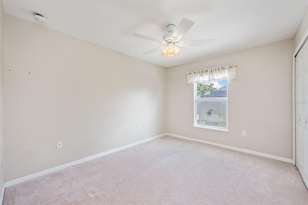 待售: $475,000 (4 贝兹, 2 浴室, 2356 平方英尺)