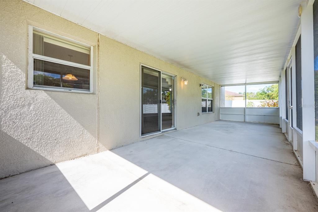 待售: $475,000 (4 贝兹, 2 浴室, 2356 平方英尺)