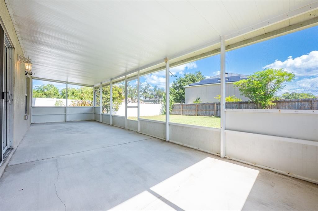 待售: $475,000 (4 贝兹, 2 浴室, 2356 平方英尺)