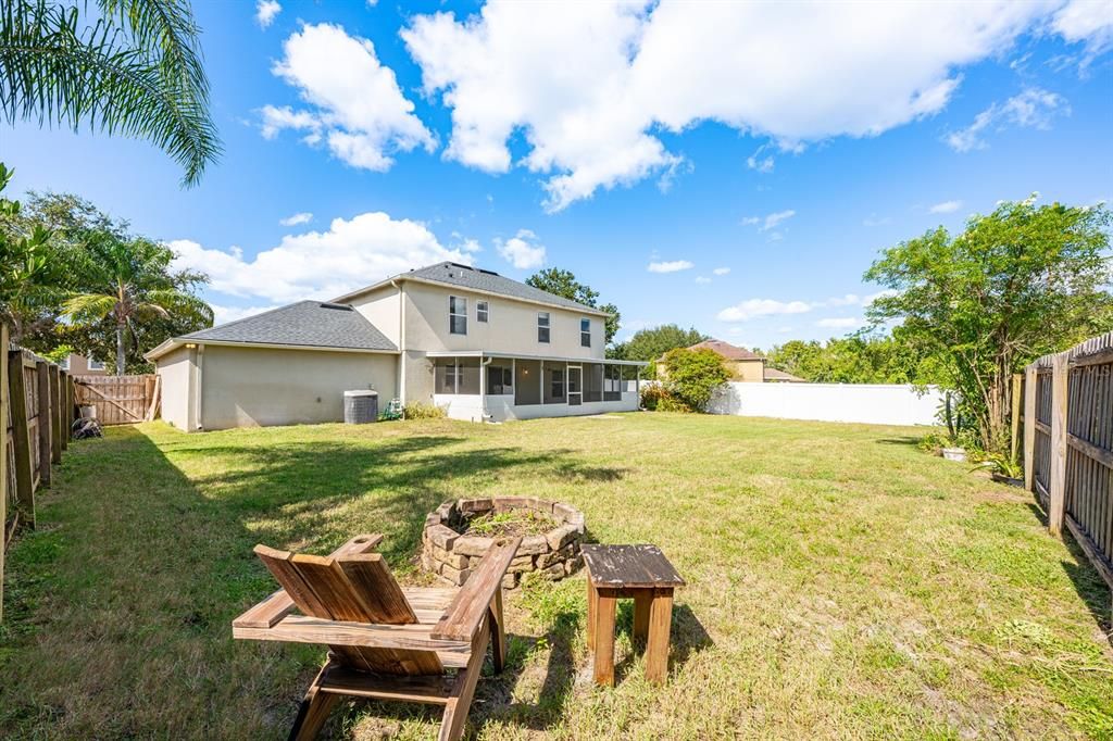 待售: $475,000 (4 贝兹, 2 浴室, 2356 平方英尺)