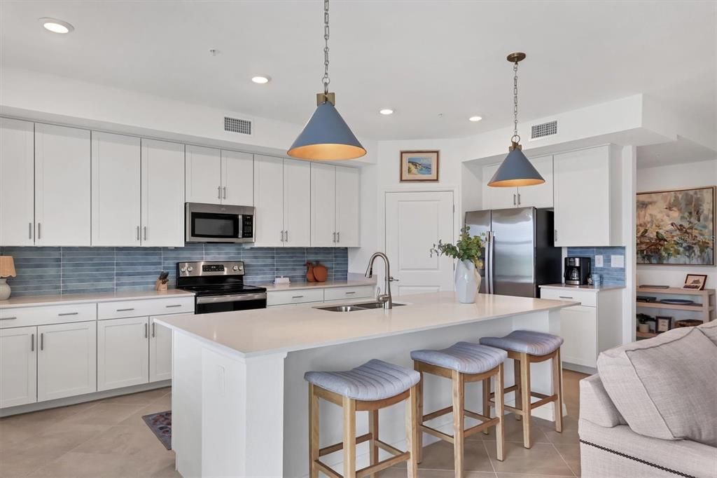 For Sale: $449,999 (3 beds, 2 baths, 1780 Square Feet)