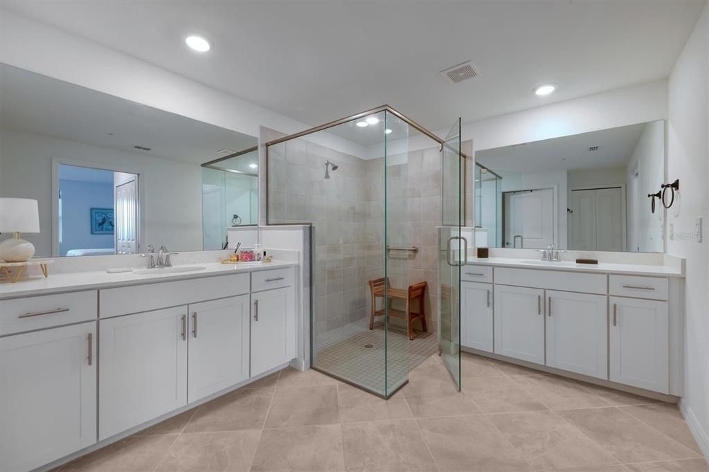 For Sale: $449,999 (3 beds, 2 baths, 1780 Square Feet)