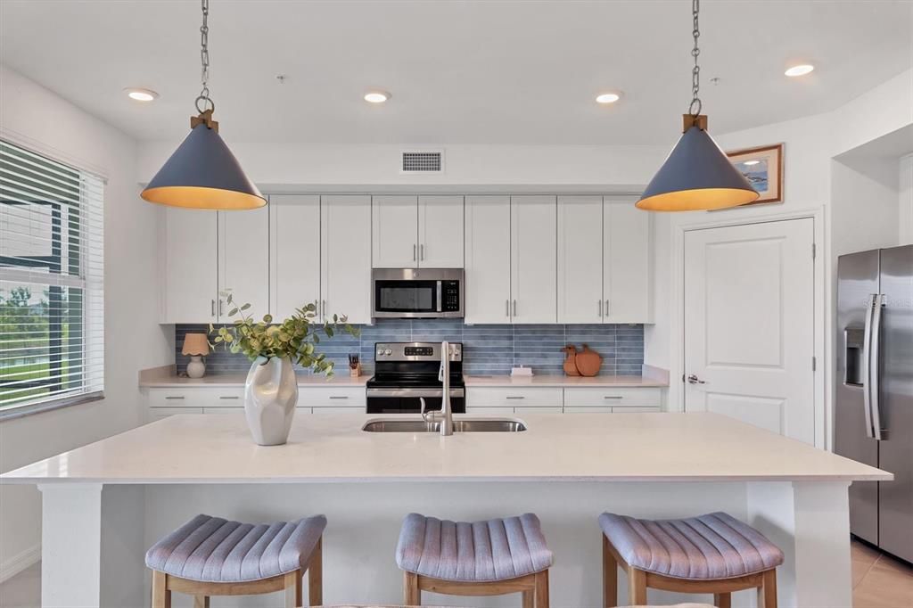 For Sale: $449,999 (3 beds, 2 baths, 1780 Square Feet)