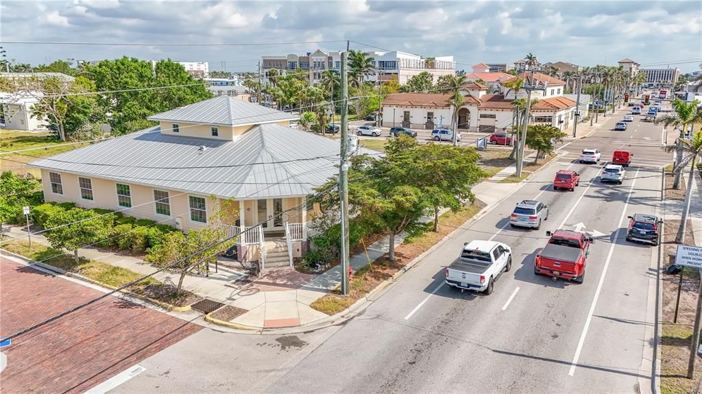 Active With Contract: $1,050,000 (0 beds, 0 baths, 3908 Square Feet)