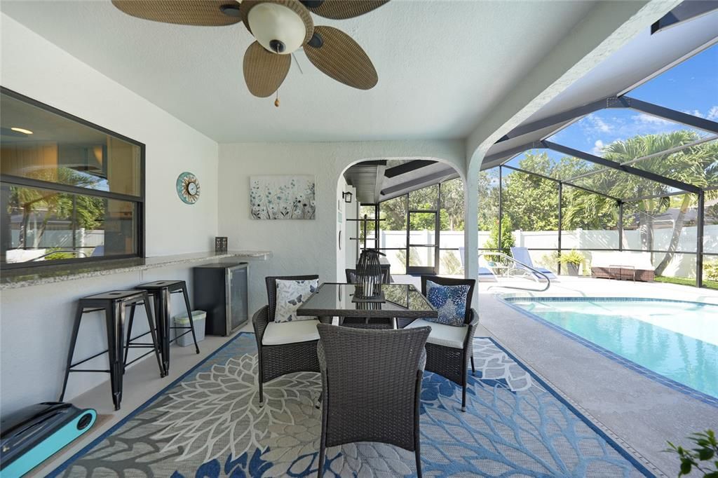 En Venta: $499,900 (3 camas, 2 baños, 2122 Pies cuadrados)