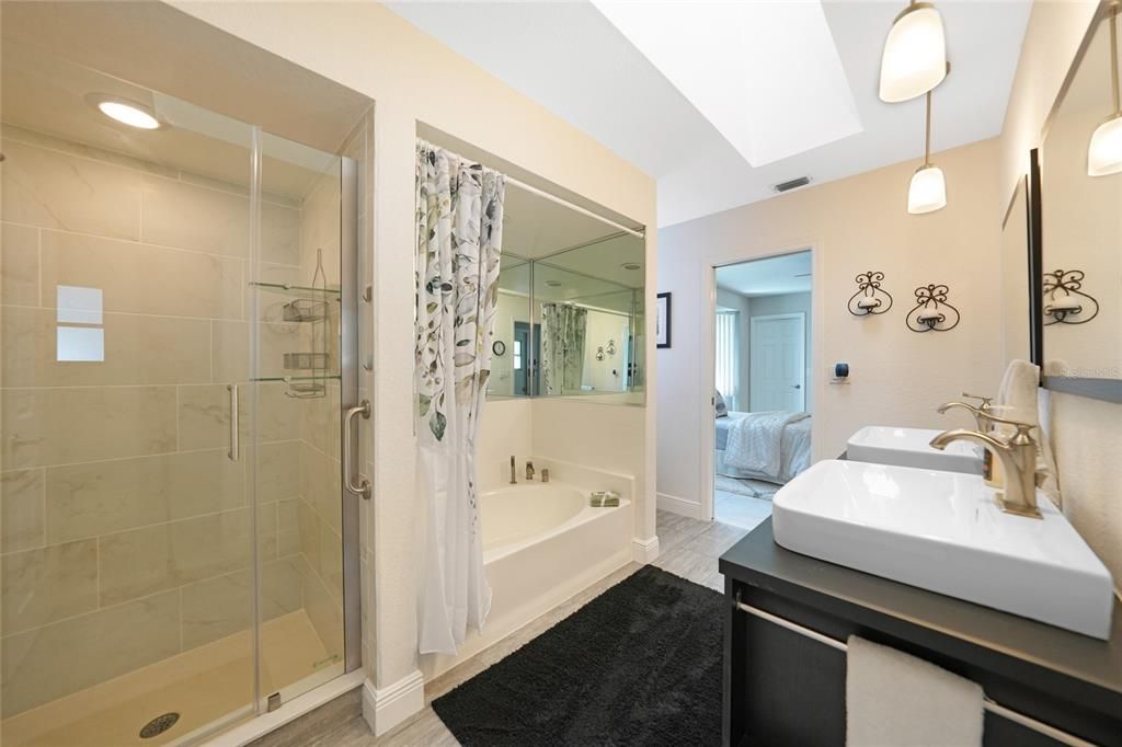 En Venta: $499,900 (3 camas, 2 baños, 2122 Pies cuadrados)