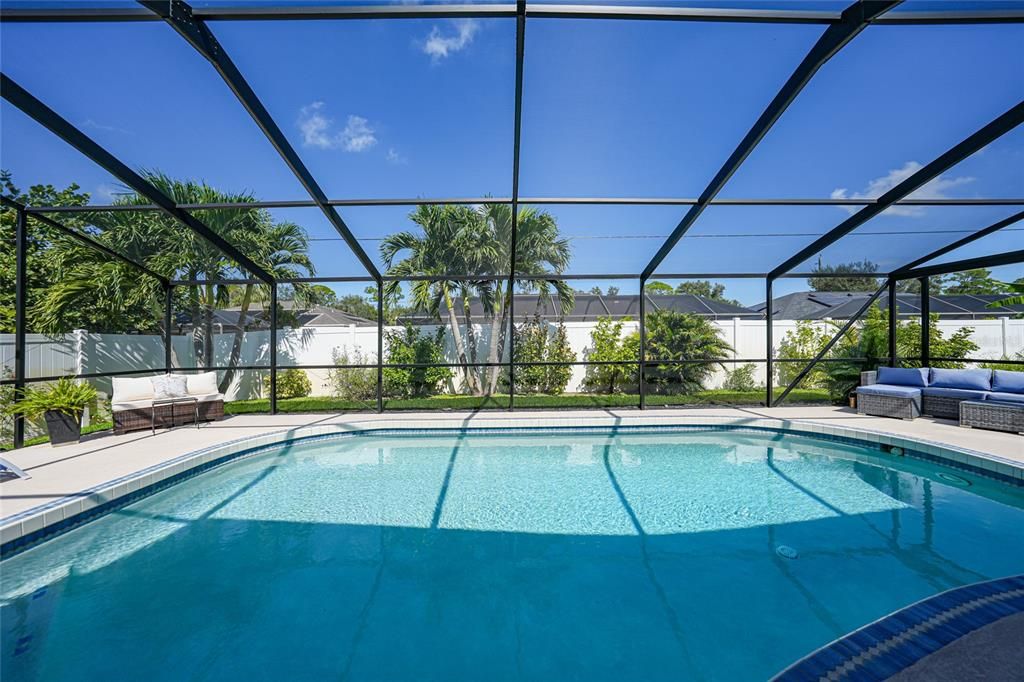 En Venta: $499,900 (3 camas, 2 baños, 2122 Pies cuadrados)